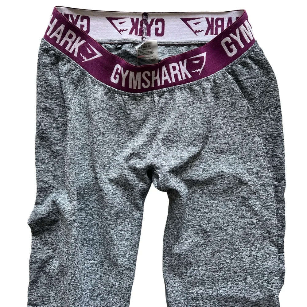 Gymshark‎ Seamless Compression Leggings Gray Marled Purple Waistband Size M